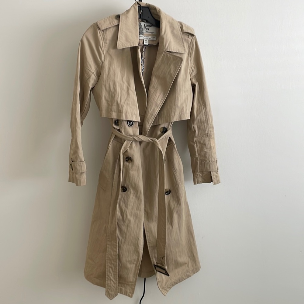 Size XS tan London Fog trench coat with tie belt